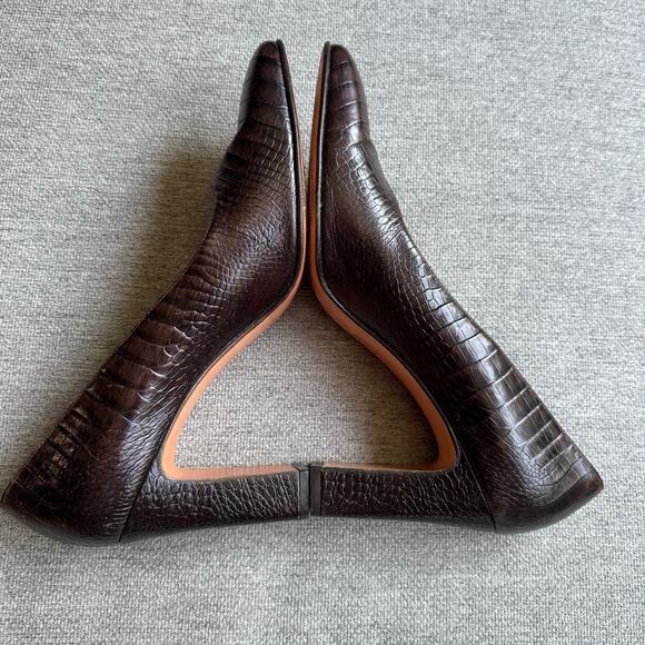 Salvatore Ferragamo Heels Embossed Leather Pumps Round Toes Brown Slip-on Sz A7 - Picture 6 of 13